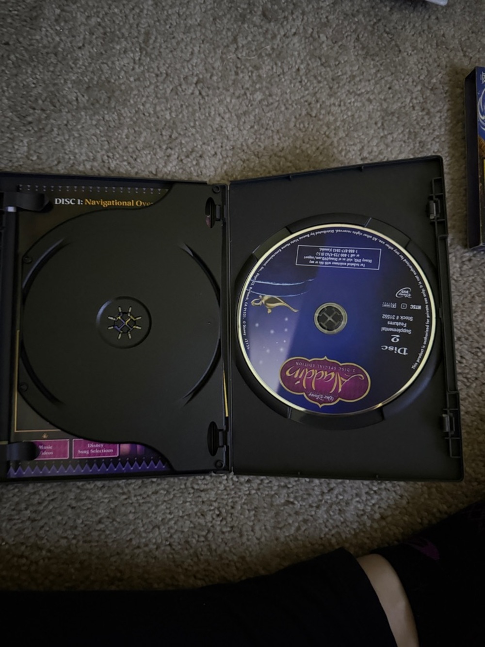 Walt Disney Aladdin Platinum Edition DVD - Picture 3 of 4